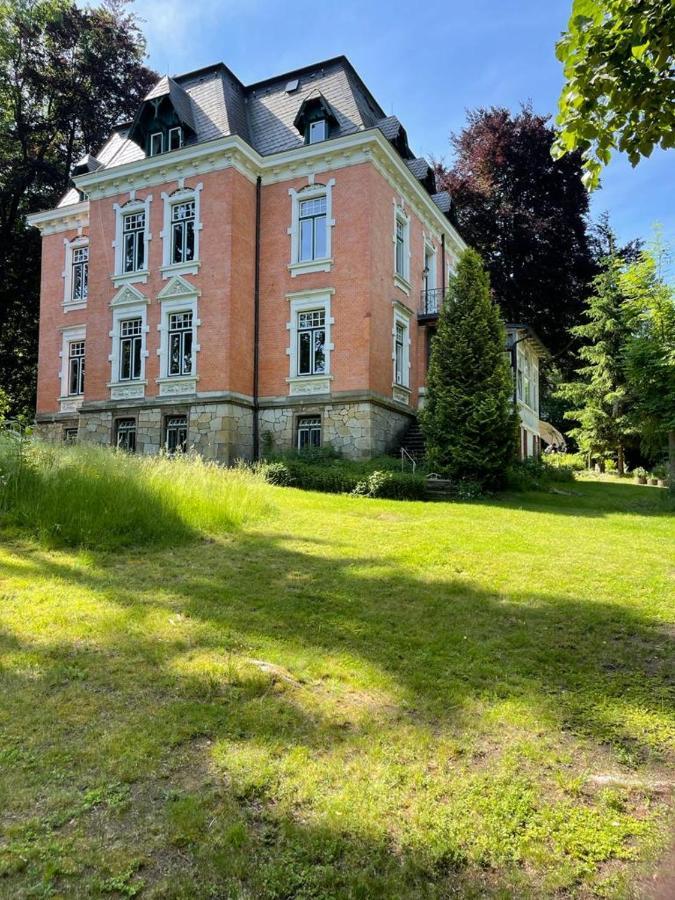 Vogtlandperle Apartment Oelsnitz  Bagian luar foto